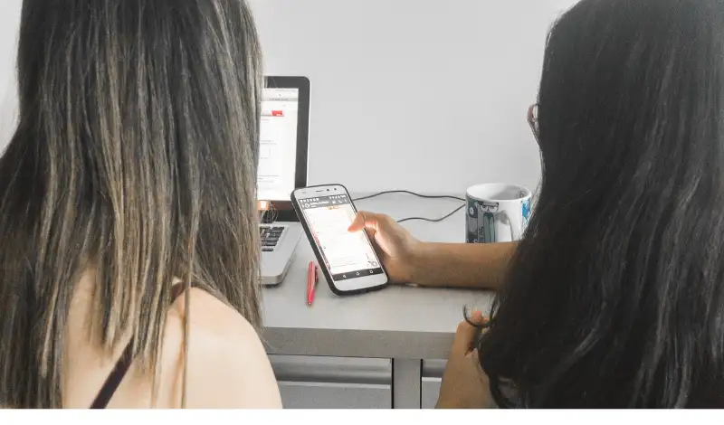 mirror-phone-to-another-phone-secretly